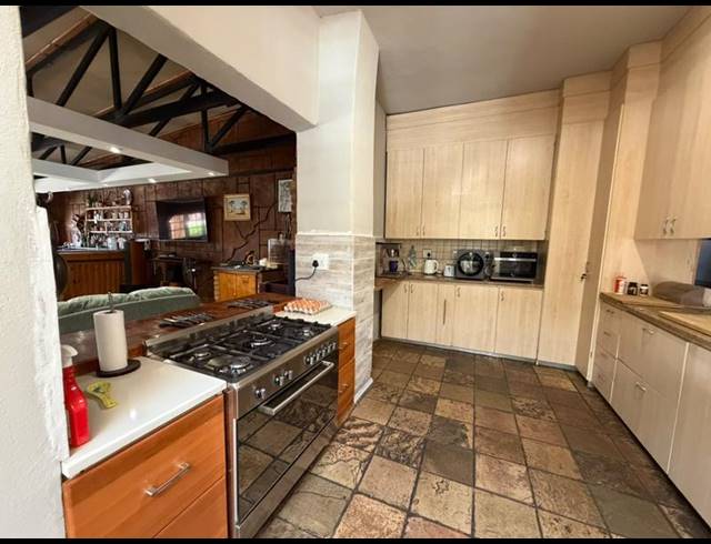 FARM FOR SALE IN DERDEPOORT